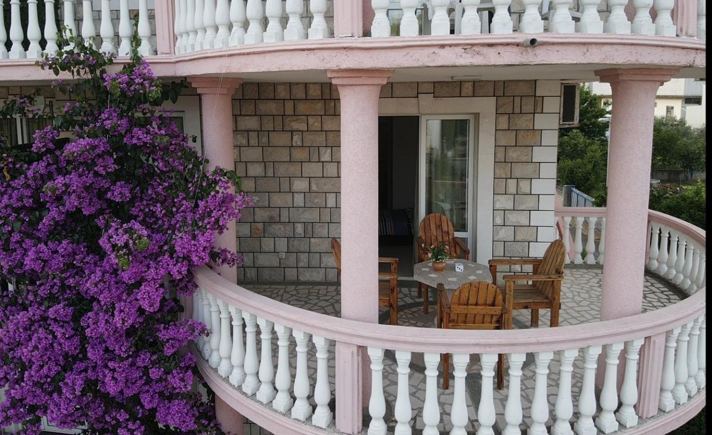 Kurt Apartaments Улцинь Екстер'єр фото