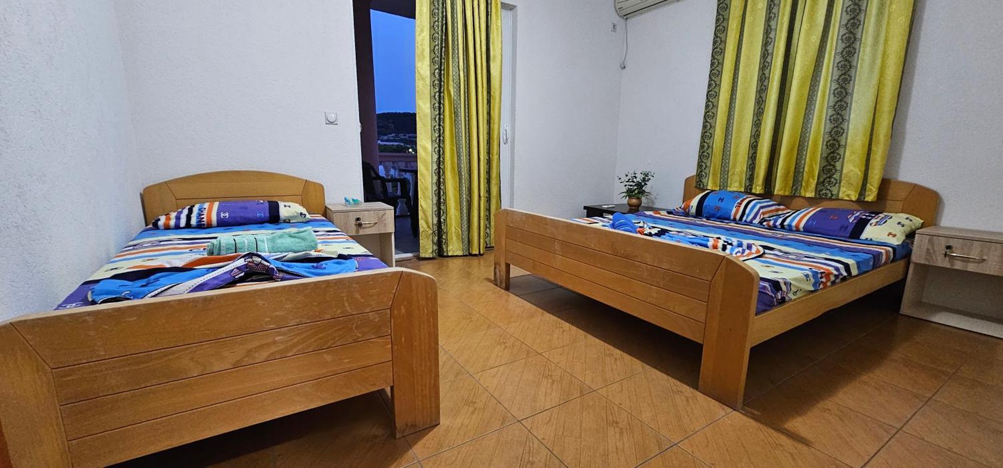 Kurt Apartaments Улцинь Екстер'єр фото