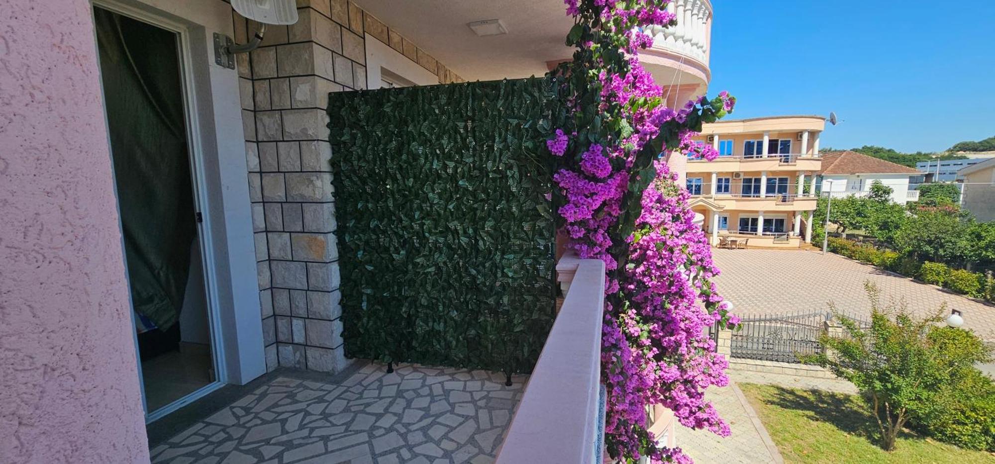 Kurt Apartaments Улцинь Екстер'єр фото