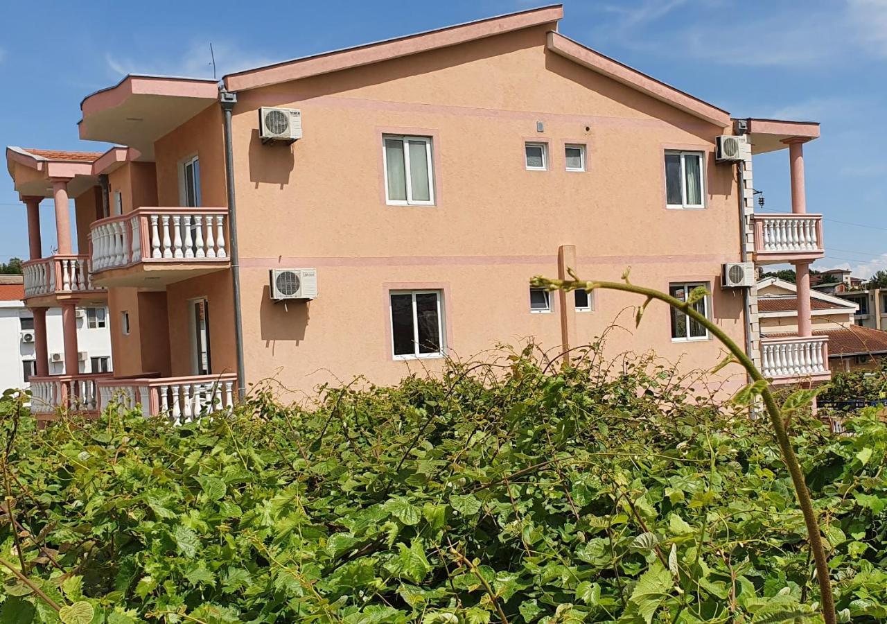 Kurt Apartaments Улцинь Екстер'єр фото